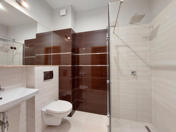 Others 4, Eurohotel, Piaseczno