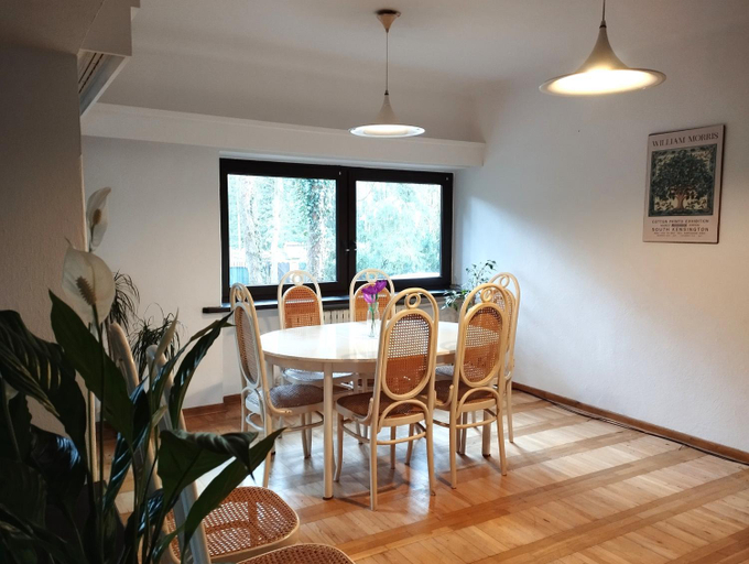 Others 2, Nest 4 Rest, Piaseczno