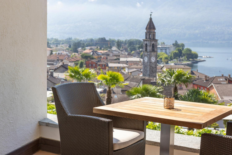 Others 2, VIEW Appartement including Parking, Locarno