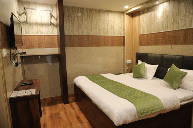 Bedroom 3, Hotel Green View, Jammu