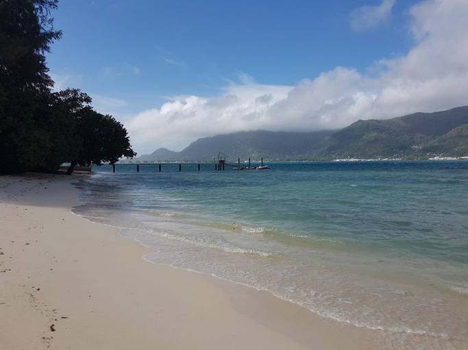 Beach 5, Fairy-Tern Chalets Cerf Island