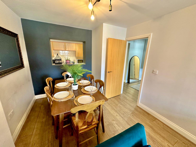Dining Room 9