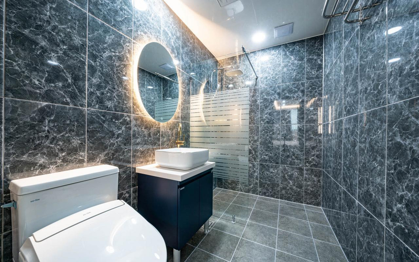Bathroom 5, Gangjin The View, Gangjin