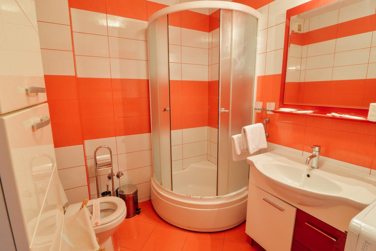 Bathroom 3, Hotel Mod, Sarajevo