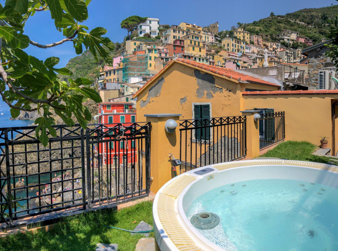 Others 5, Agave Room Rental, La Spezia