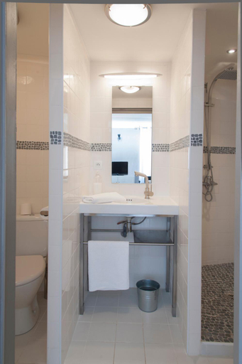 Bathroom 3, La Maison Vieille, Aude