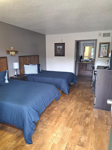 Others 2, The Modern Inn, Fannin