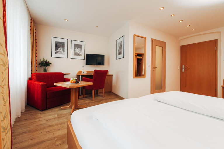 Bedroom 3, Hotel Drei Konig, Oberallgäu
