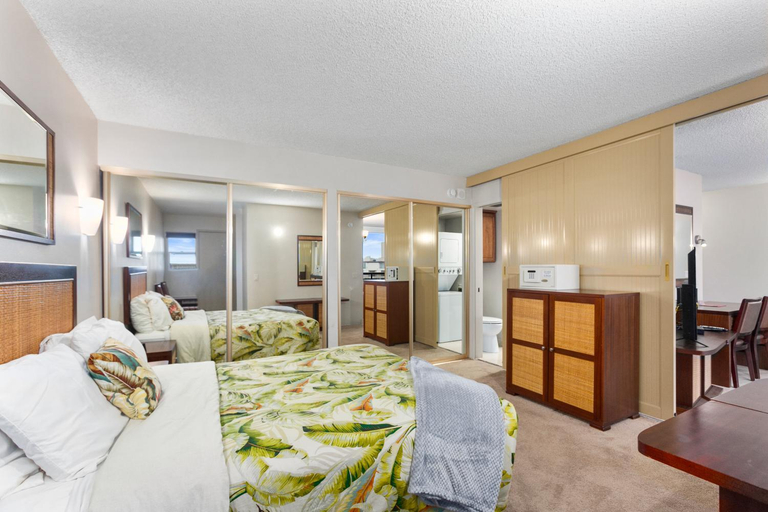 Bedroom 2, Waikiki Beach Condominiums, Honolulu