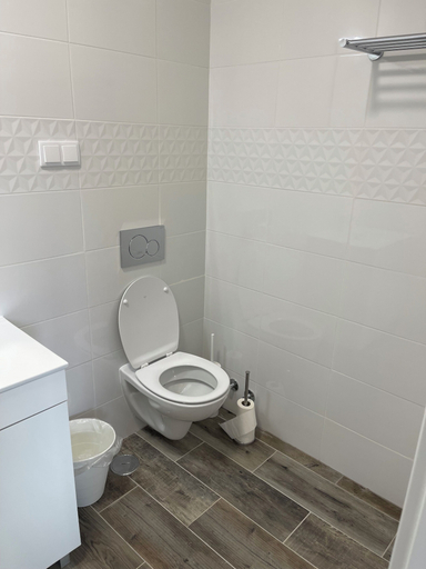 Bathroom 5, Orange Grove Residence, Silves