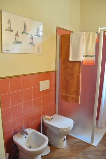 Bathroom 7
