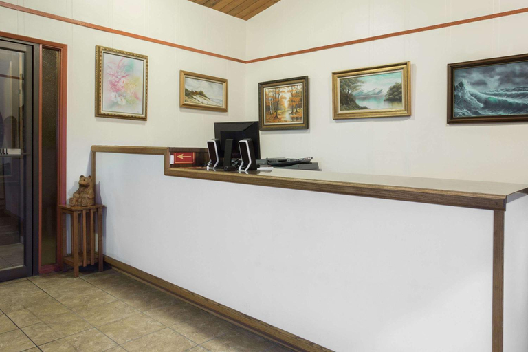 Public Area 2, Knights Inn - Boardman OR, Morrow