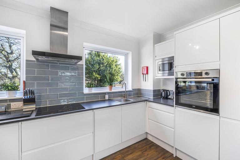 Others 5, Angus Suites by Your Lettings, Peterborough