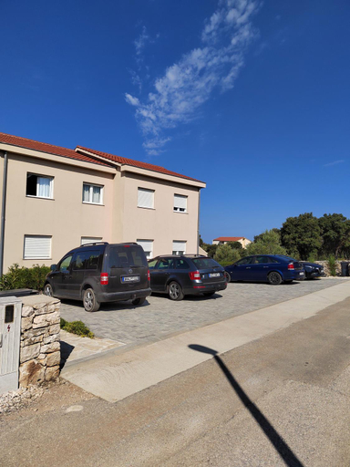 Others 3, Apartments Karla i Ivano, Pag