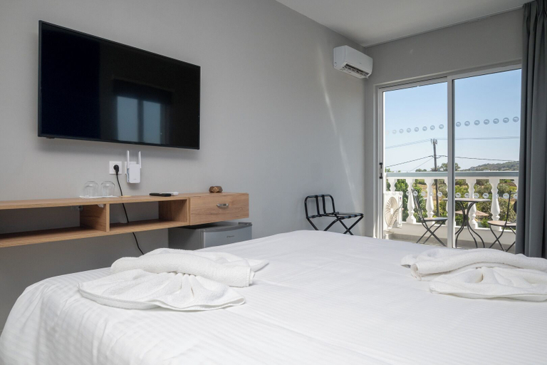 Bedroom 4, Ayit Hotel, South Aegean