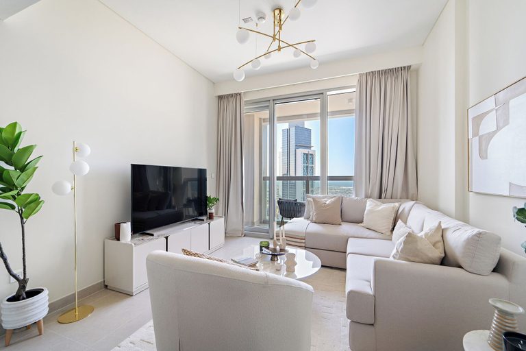 Others 3, 1BR 3802 Forte Tower 2