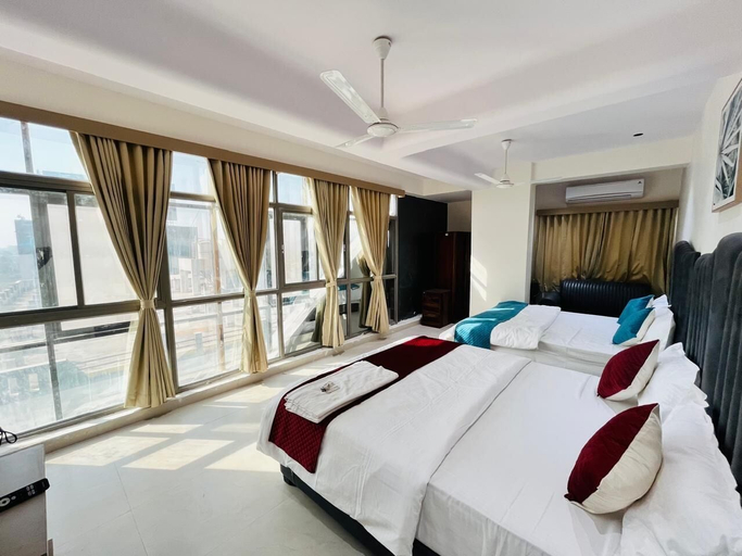 Bedroom 5, Hotel Royal SKY, Morbi