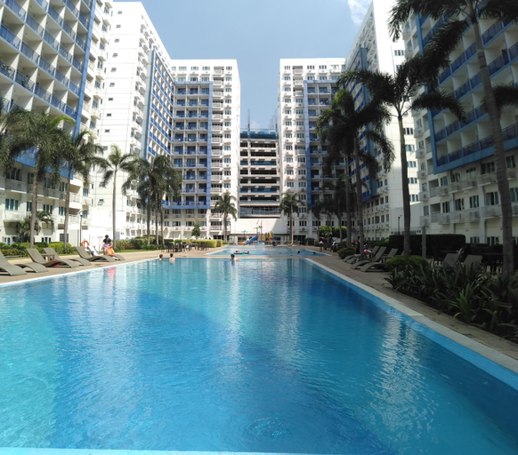 Sea Residence MOA by mitch, Parañaque