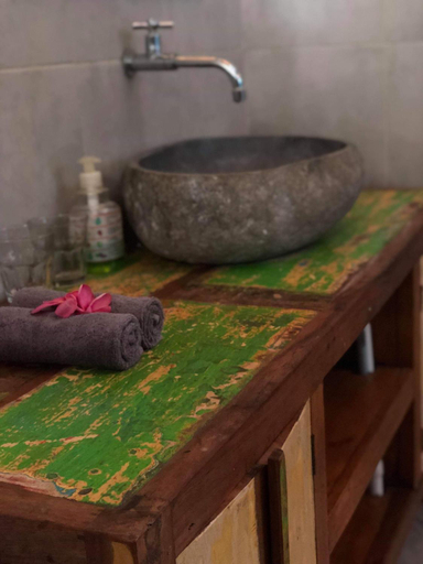 Bathroom 3, Captain Goodtimes, Lombok