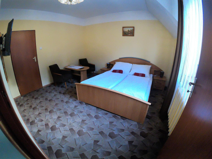 Others 4, Zajazd Tip Top, Siedlce City