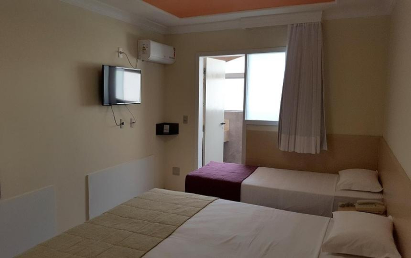 Bedroom 18