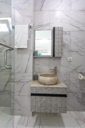 Bathroom 3, Hotel Paradise Road, Tskaltubo