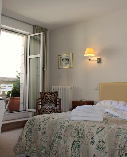 Bedroom 9