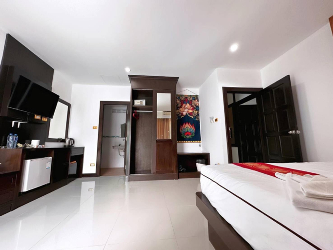 Bedroom 13