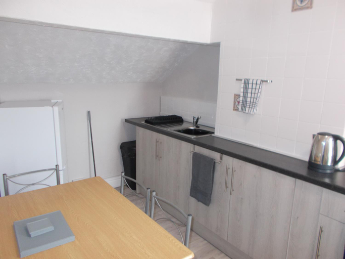 Kitchen 4, Kelso House holiday flats, Blackpool