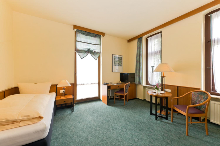 Bedroom 2, Hotel Katharinenhof, Zwickau