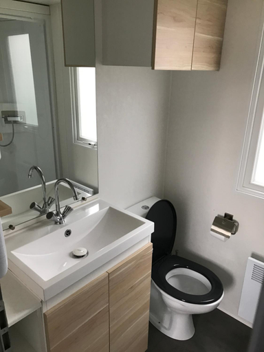 Bathroom 3, Charme Logies Wad Zout 't, Wieringen