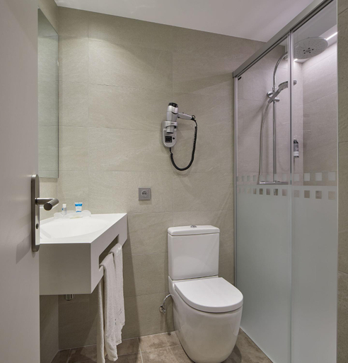 Bathroom 2, Hotel Parma, Guipúzcoa