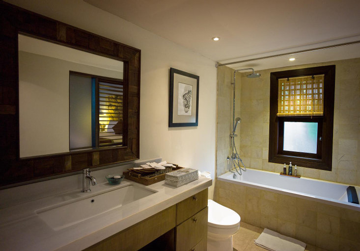 Bathroom 9