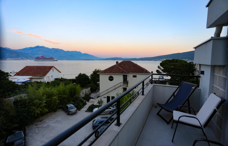 Others 3, Apartments Cukovic