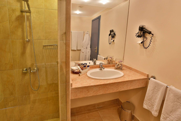 Bathroom 5, Sofia Hotel - All Inclusive & Private Beach, Varna
