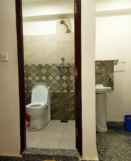 Bathroom, Nirvana Kuti, Bagmati