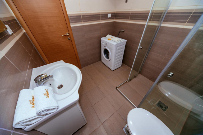 Bathroom 4, Uphill Glavanovic Villa