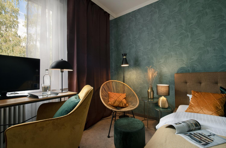 Bedroom 3, Hotel Stadt Hamburg, Lippe