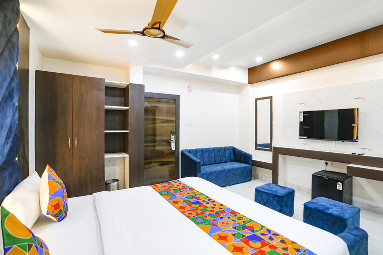 Bedroom 3, FabHotel Prime SM Resort, Bhopal