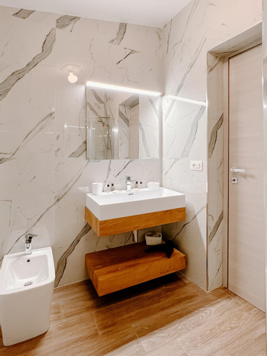 Bathroom 9