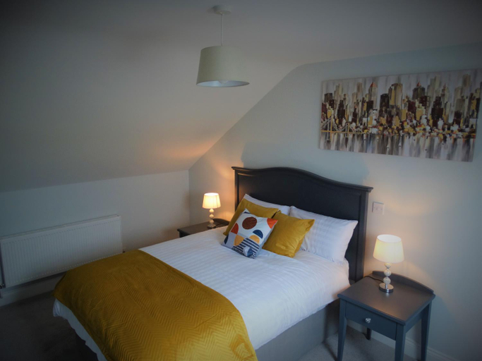Others 4, Lir Lodge