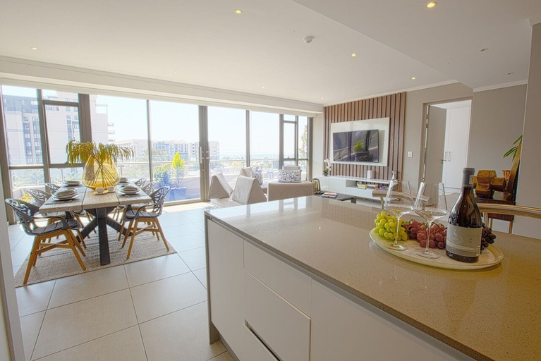Others 5, Azalia Apartments, City of Johannesburg