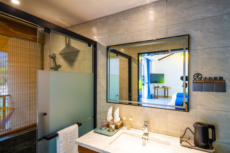 Bathroom 4, Summergarden Hotel, Ngawa Tibetan and Qiang