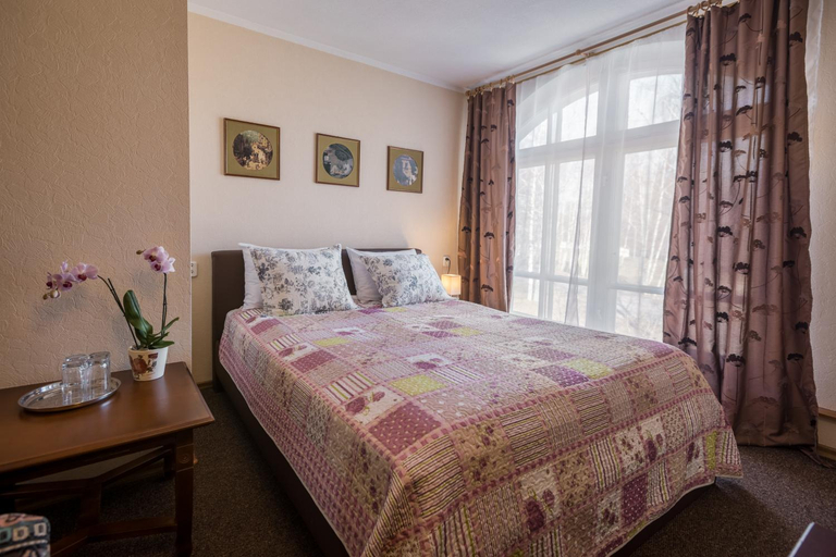 Others 4, Karle Guest House, Limbaži