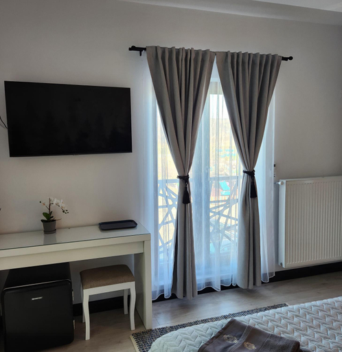 Others 3, My room accommodation, Curtea De Arges