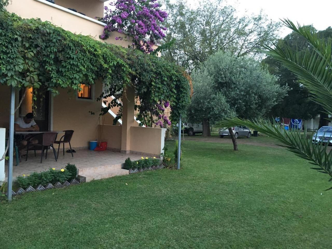 Others 5, Niki Apartments