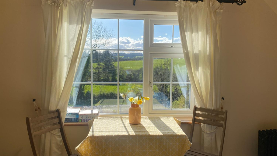 Others 4, Happy Hill Guesthouse