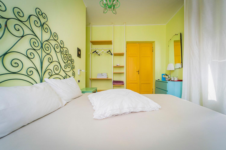 Bedroom 2, La casa dei Paggi, Genova