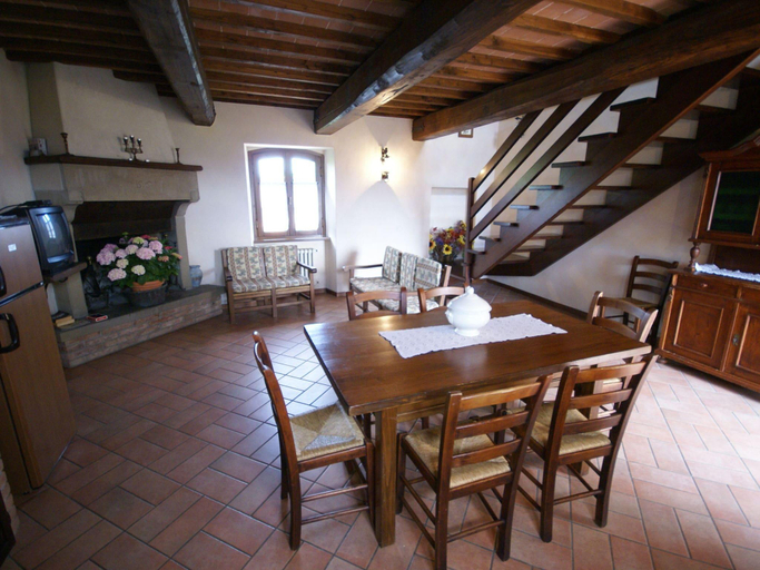 Others 4, Montone Houses, Perugia