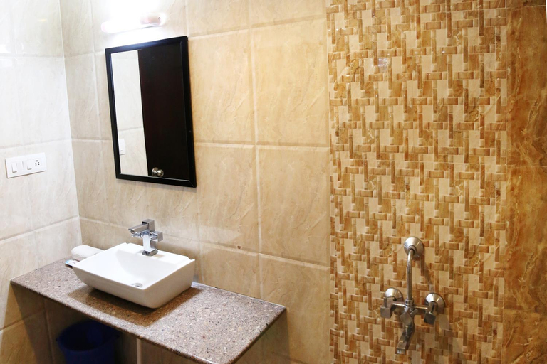 Bathroom 3, Narayans Leela Inn By SGOH, Udaipur